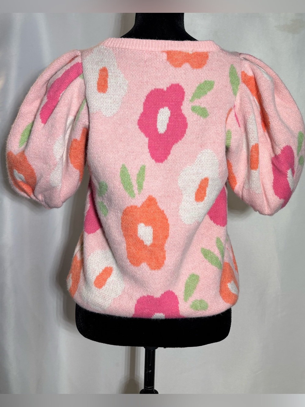 BIBI Pink Puff Sleeve Floral Flower  V-Neck Sweater - Picture 3 of 5